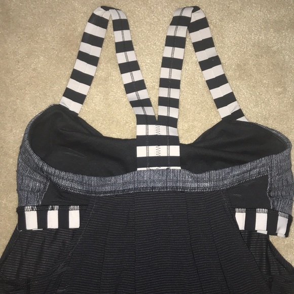 Lululemon Bra top Tank - Picture 3 of 4